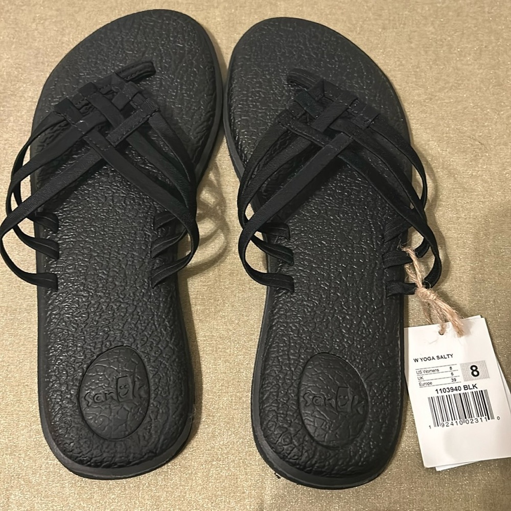Brand New Sanuk Yoga Salty Flip-flops - Black - Size 8